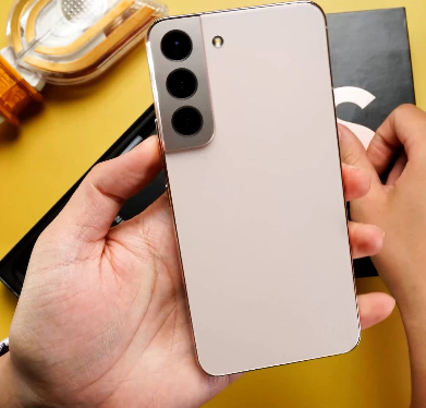 三星|“跳水冠军”三星S22三个月跳水1150元值得买吗?还是另外这两款更好呢?