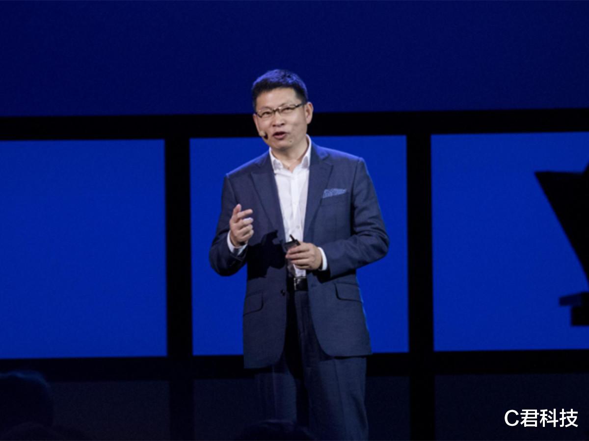 华为鸿蒙系统|华为宣布决定,外媒:还是不放弃吗?