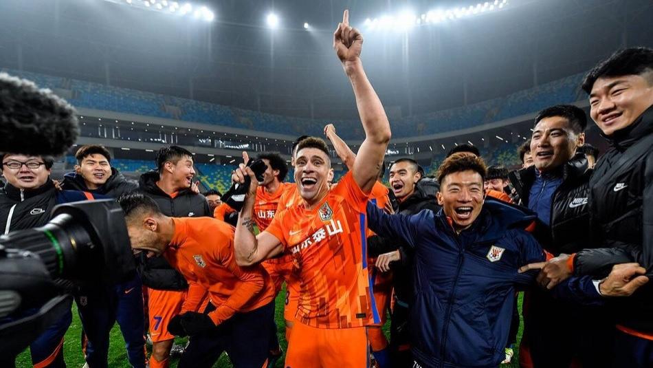 泰山队|中超独一份！莫伊塞斯被“山东情义”感动，泰山队集齐5虎上将！