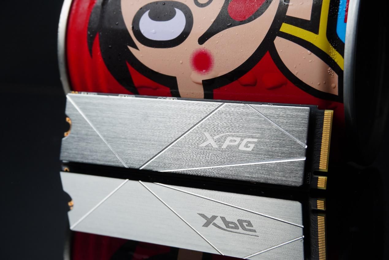 空调|简约、内敛、奢华,几何未来Model8 黑金达摩限定版装机分享