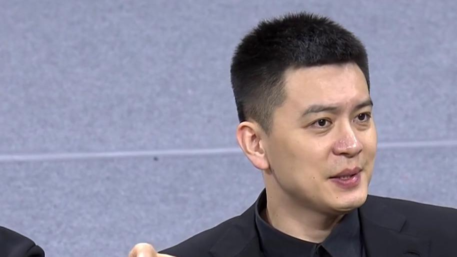 天津男篮|CBA四消息！徐静雨炮轰杨鸣，徐杰展示书法，天津球员实名举报