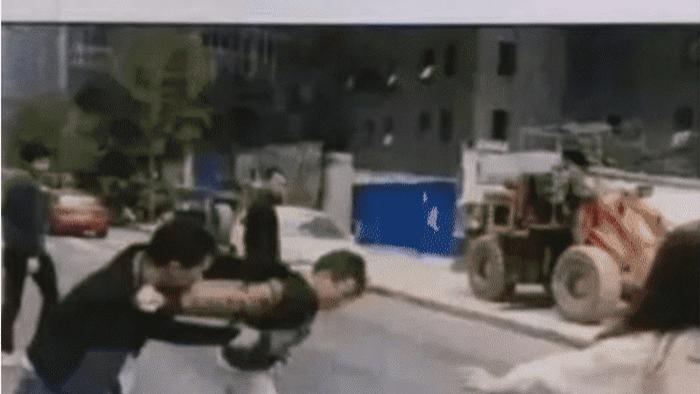 电影 绿得也太突然了，电影都不敢这样演，比中800万的概率还低啊！哈哈哈哈