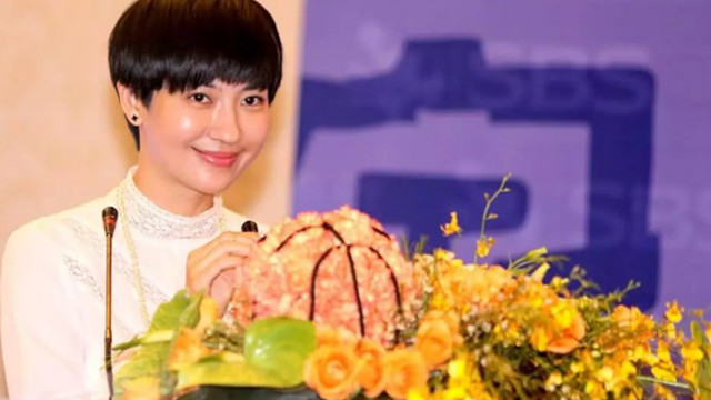 西班牙人|CBA最美女老板！从球队翻译升到董事长，被赞现实版“杜拉拉”