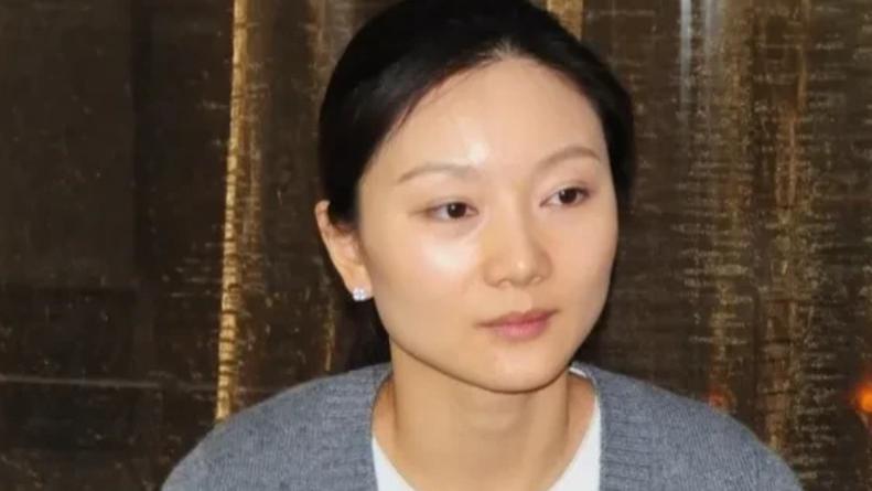 张艺谋|1999年，18岁的陈婷对49岁的张艺谋一见钟情，不料张艺谋精力太旺盛