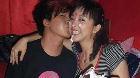 黄小蕾|黄小蕾爱上大张伟后疯狂表白，他却说我的女人有三种，你是第三种