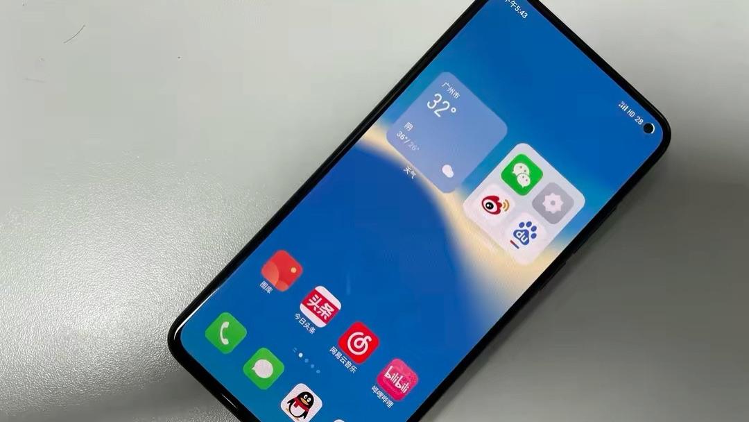 高通骁龙|从3699跌至1799元，骁龙8系+6400万四摄，老款旗舰跌至千元机市场