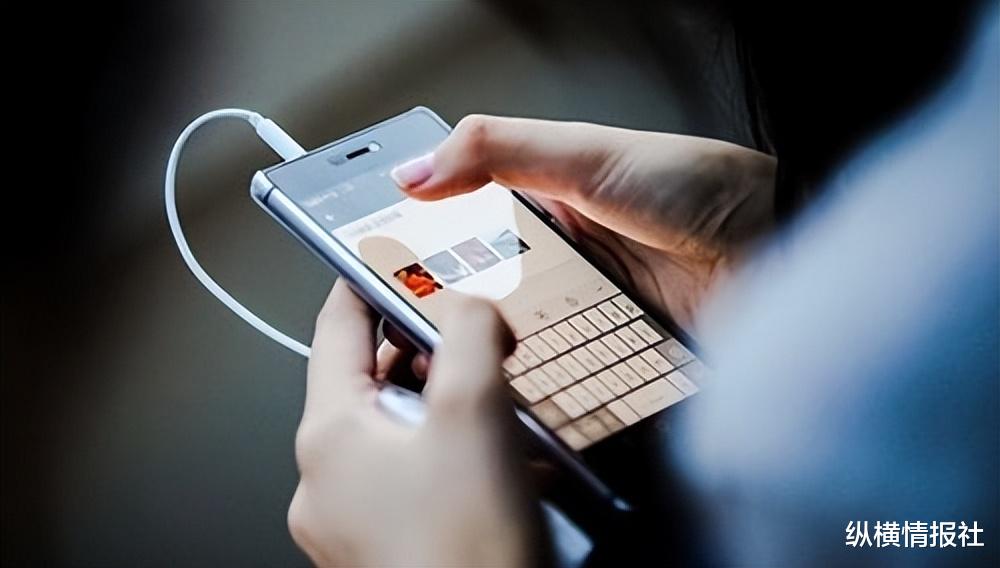 微信|微信出现这类广告要小心，对方可能正盯着你，你可以关掉这个功能