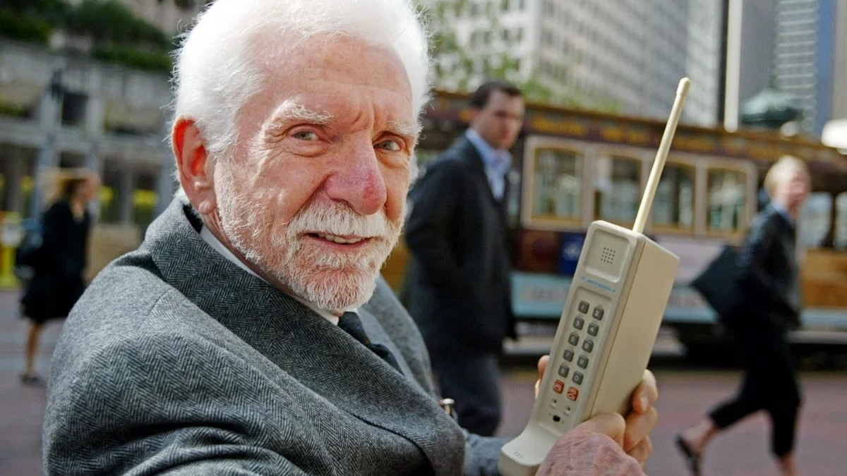 诺基亚|谁说旧手机只能换脸盆？盘点7款天价古董手机