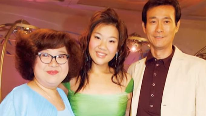 郑欣宜|郑少秋女儿被曝迎新恋情，带男友回豪宅煮饭太温馨，34岁情路坎坷