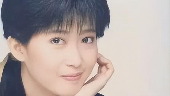 孟庭苇|“一代女神”孟庭苇，前夫一番话让她身败名裂，如今52岁依然美丽