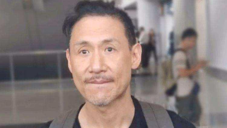 张学友|记者曝张学友花108万在观音上刻名，全家名字刻在莲花瓣第二排