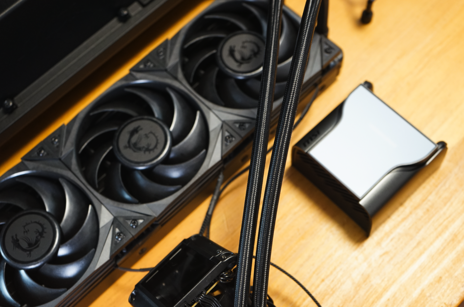 CPU|首款MEG机箱装机体验如何?MSI PROSPECT 700RL战神装机体验