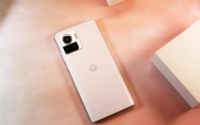 CPU|2亿像素主摄、骁龙8+处理器，8+128G卖3499依旧供不应求