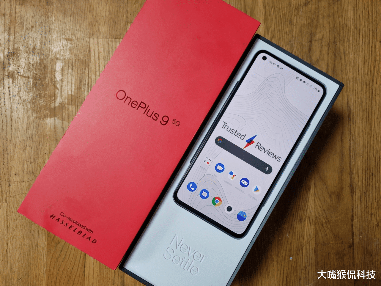 一加科技|哈苏镜头+12G+256G，降到2499！几乎半价清仓！