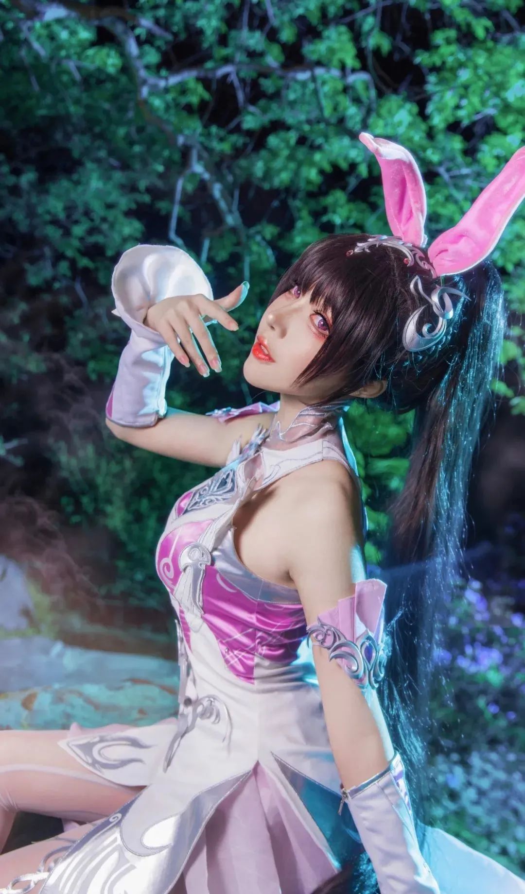 小舞|五年之约小舞，冰肌玉骨般的肤色更是对其成年之后最好的馈赠