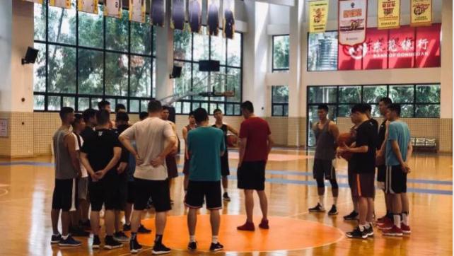 广东男篮|210公斤！广东队天赋内线进步明显，杜锋第三阶段会派他出场