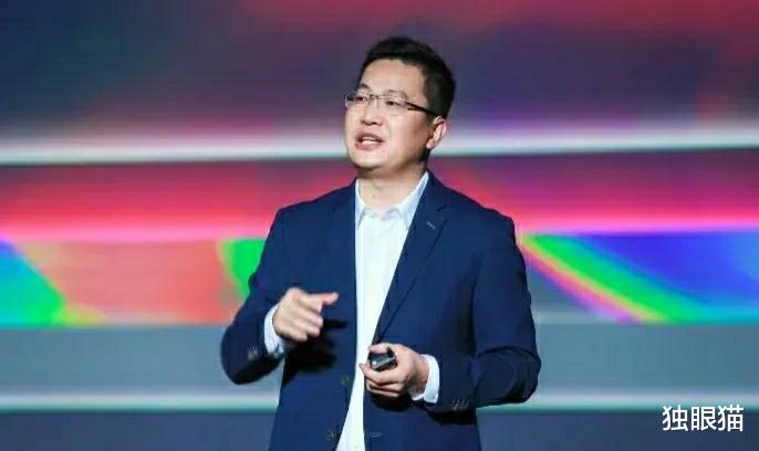 蘋果|盧偉冰：這才幾天，你們就漲價了？庫克：實在賠不起了，你們自己玩兒吧