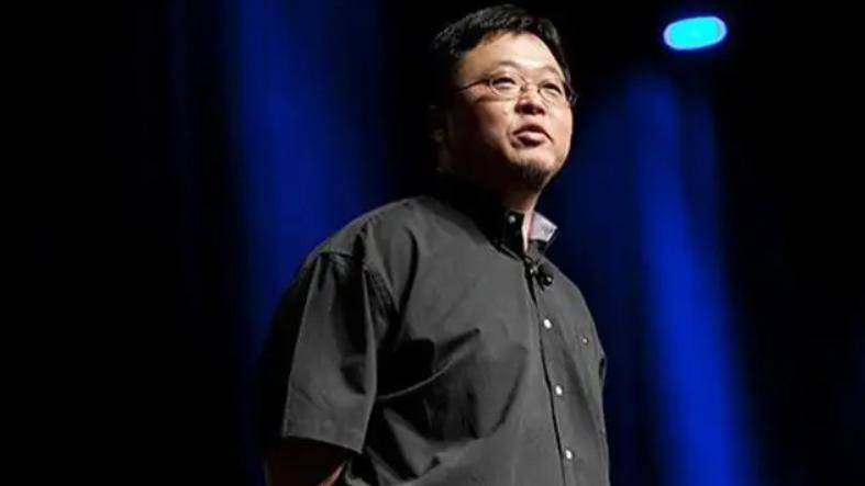 前台|热销的手机壳掩盖不住手机市场的萎靡