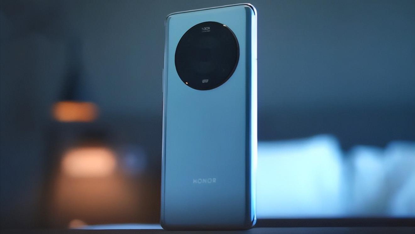 摄像头|好评率高达98%，100倍变焦+IP68级防水+四曲屏，真的香