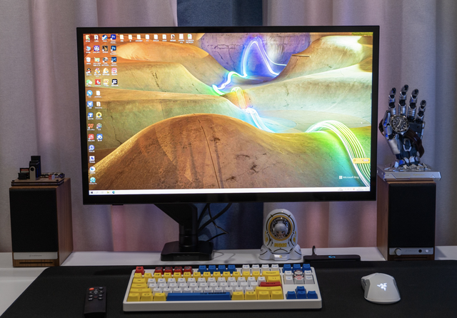 显示器|一台完美的的显示器以后会长什么样？让我们一起来聊聊未来的家庭娱乐配置