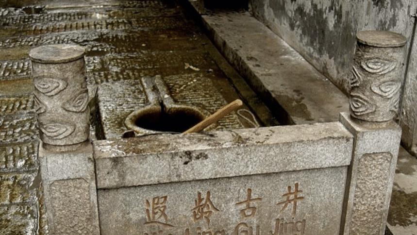 古人打完井后，为何要扔下去俩乌龟？古人的智慧让人折服