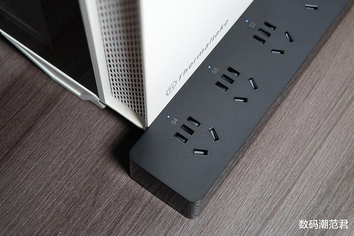 小米科技|远程办公一站式搞定，职场达人都用上了向日葵P1Pro智能插排