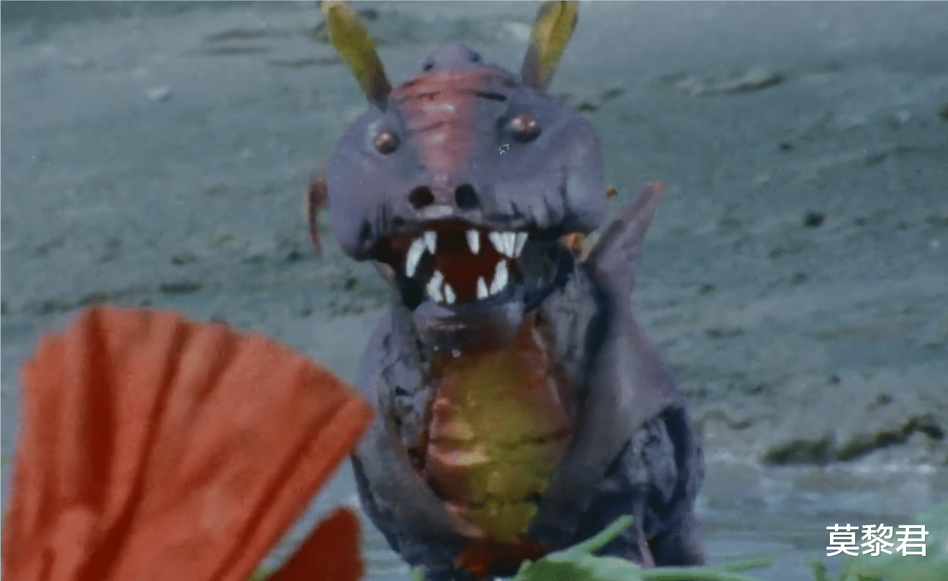 雷欧|奥特曼：儿时宠物与雷欧反目，撕咬雷欧，雷欧不忍打！