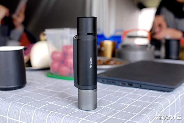 华为荣耀|纳拓雷鸣音乐手电体验:颠覆想象的设计,户外露营爱好者必入