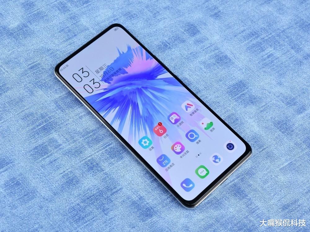 摄像头|顶配再次降到两千多,屏下摄像头+256GB,为新机让路!