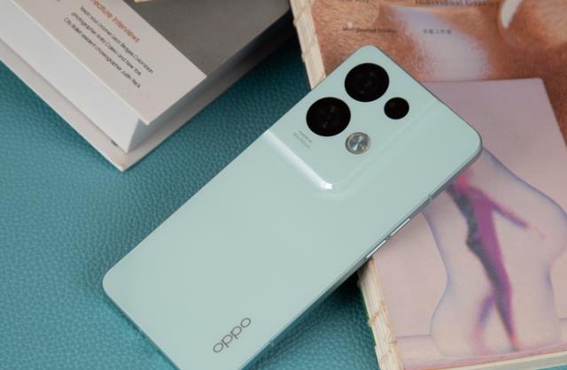 |强强联合,首发骁龙7gen1的OPPOReno8Pro真实体验如何?