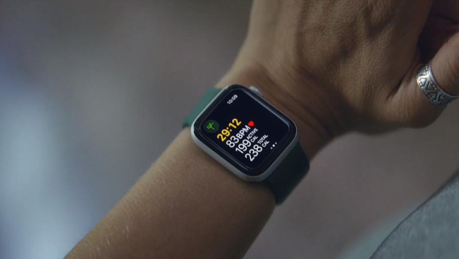 苹果|看齐小天才？苹果最新专利曝光：AppleWatch装上摄像头