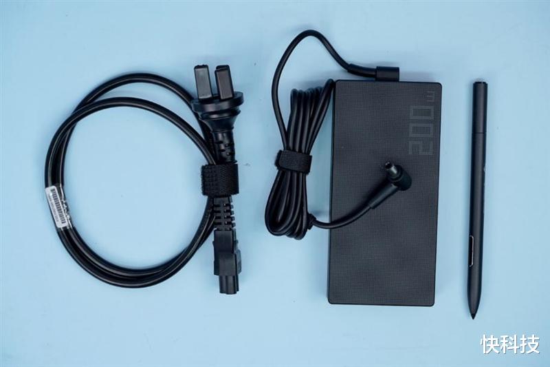 VR|华硕灵耀X Pro笔记本评测:一个小旋钮搞定Adobe全家桶