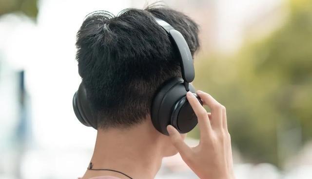 索尼|声阔Q45BoseQC45索尼XM5耳机横向对比，贵，不一定对