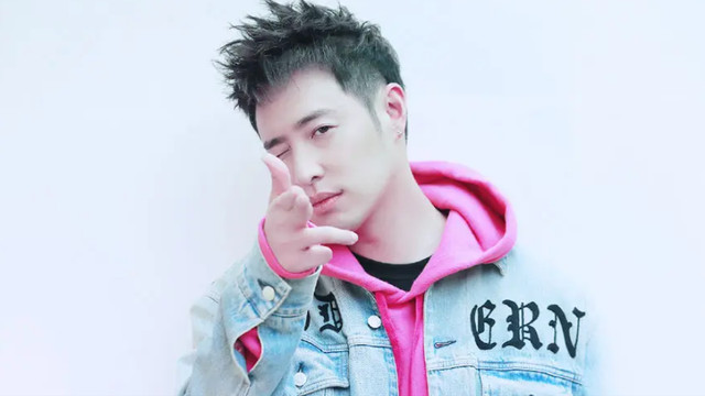 披哥2|《披哥2》初舞台录制完毕，齐思钧主持，说唱组第一吴建豪组垫底