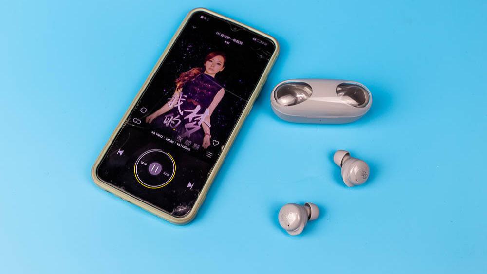 无线耳机|CES的全球科技媒体推荐奖为啥给QCY T17S 真无线蓝牙耳机？