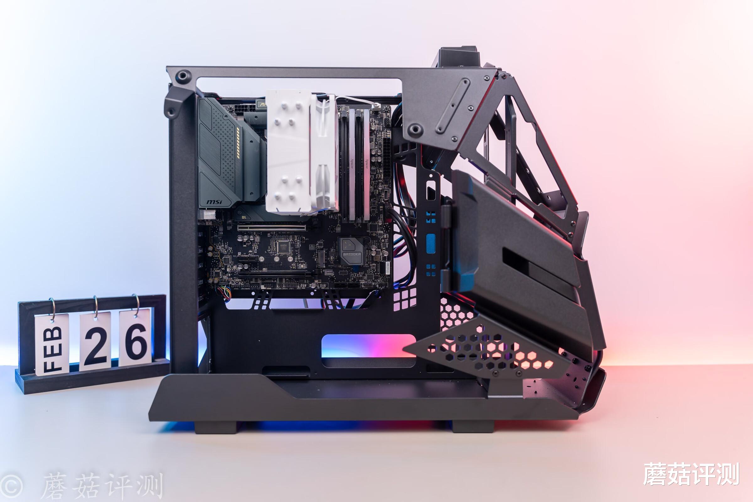 机箱|造型酷炫，吃鸡能跑300帧、主流游戏配置主机如何搭建？