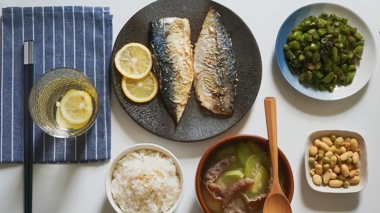 蔬菜|你以为味噌是日本人的长寿秘诀？其实答案可能是这些“小碟子”