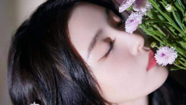 赵小棠|赵小棠《你好星期六》造型初恋氛围感，白月光的甜美和清新