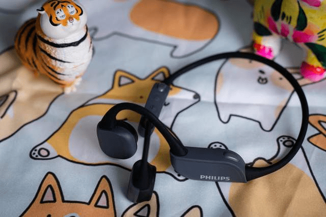 显卡|运动耳机骨传导的好用吗?骨传导运动蓝牙耳机推荐