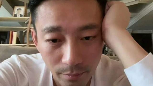 汪小菲|扛不住了？汪小菲直播大哭，透露餐厅无法正常营业：或将宣告破产