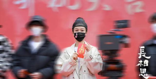 杨紫|杨紫又拍古偶剧，已经放弃转型了？其实《长相思》的挑战性更强
