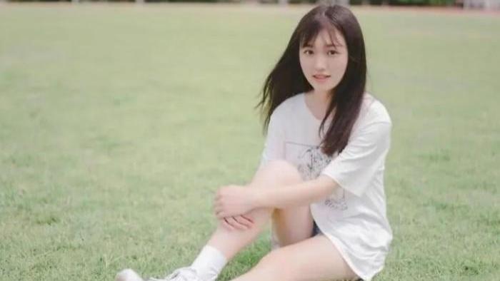 一向乖巧懂事的女儿，竟被黑人私教带去酒店直播，我亲手把他送进了监狱。