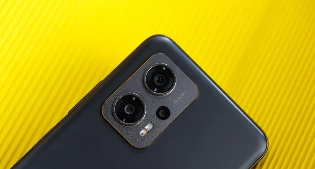 电池|预算1500~2000元,这3款手机可稳定使用三五年,闭眼买也不会亏