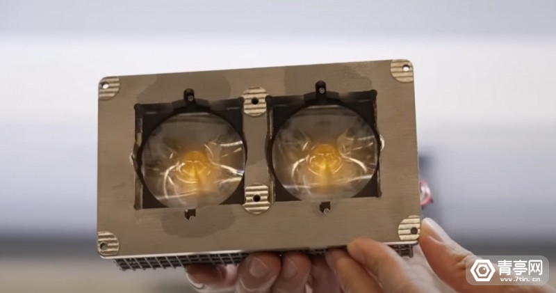 ipados|Tested采访扎克伯格：揭秘四款VR原型机更多细节