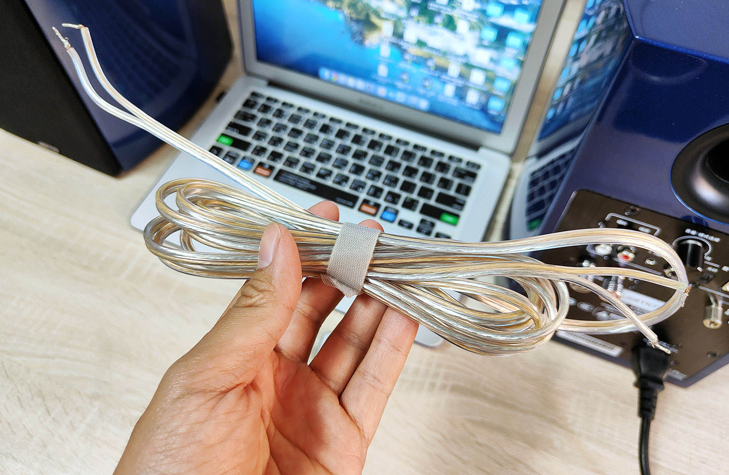 音箱|4000元尊宝Jamo书架音箱测评，我是不是大材小用了？