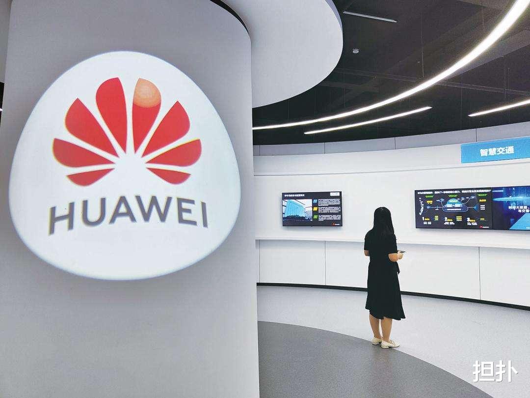 iPhone|华为主动放弃莱卡，不是坏事是好事，朝着全面国产化又前进了一步