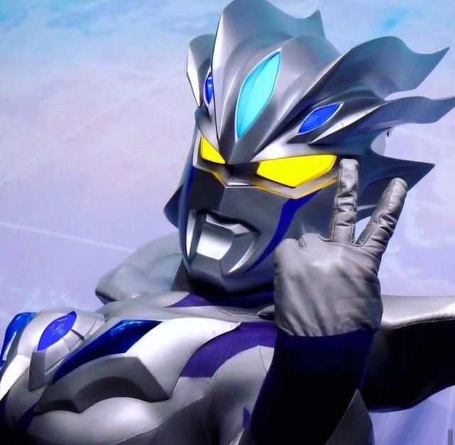 坂本|奥特曼：究光赛罗成为顶点皆大欢喜？错！这反而限制了赛罗！