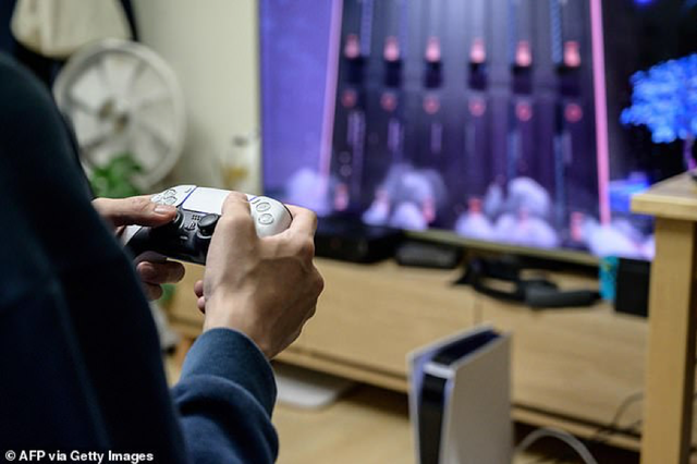 苏格兰监狱花近10万英镑为囚犯购买600多台游戏机，包括PlayStation和Xbox