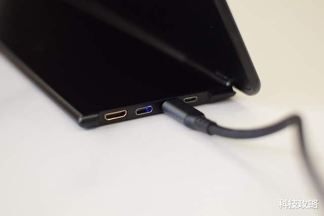 魅蓝|笔记本屏幕太小怎么办？这款便携屏可以协同笔记本等一起办公