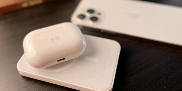 显卡|苹果配件专场优惠,AirPodsPro击穿底价,充电宝、充电头大优惠